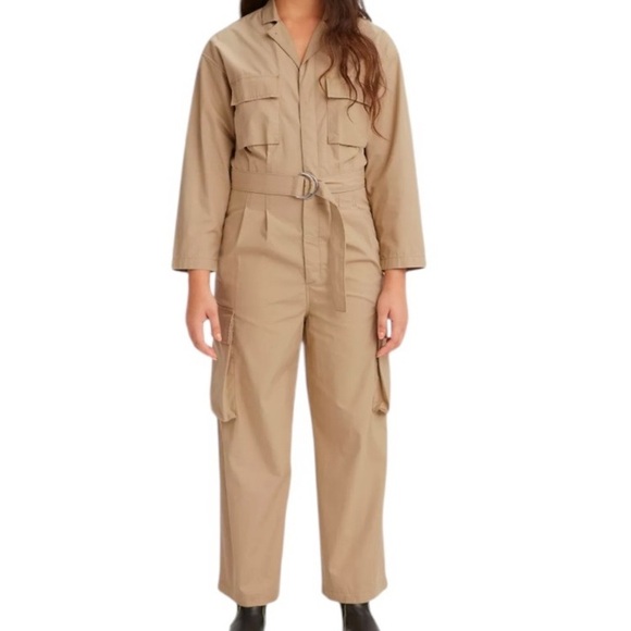 Levi’s NWOT cargo jumpsuit size S baggy fit! - Picture 1 of 9